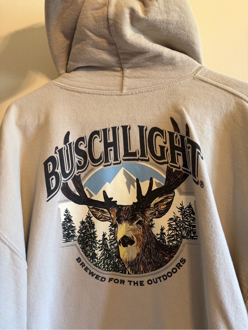 Men's Cream Graphic Hoodie - Busch light hunting XL